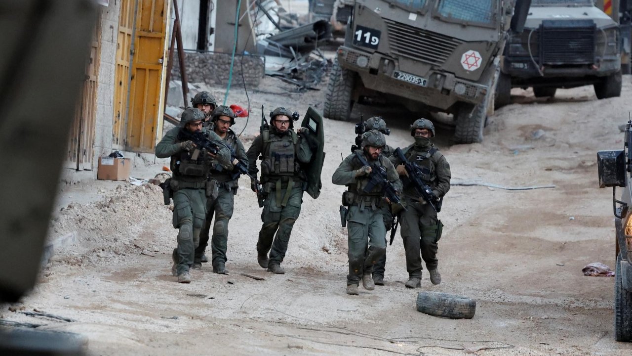 Pemukim Israel Menjarah Masjid Ibrahimi di Hebron