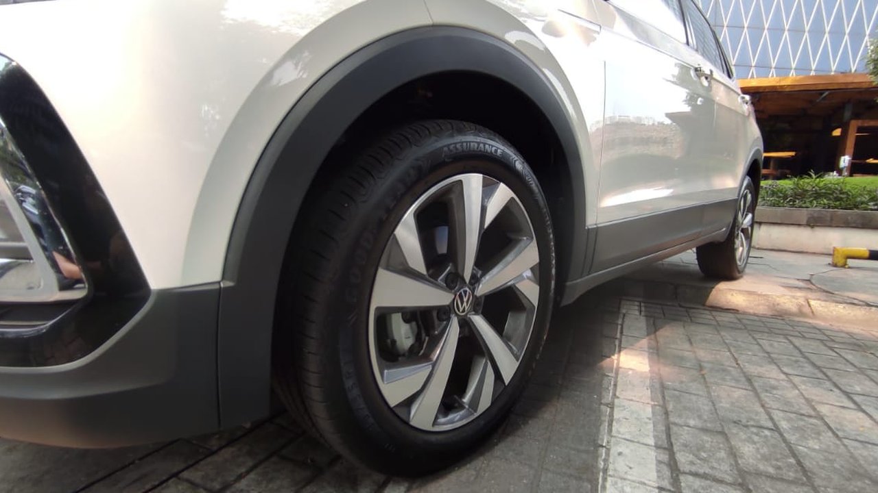 Velg Mobil Penyok