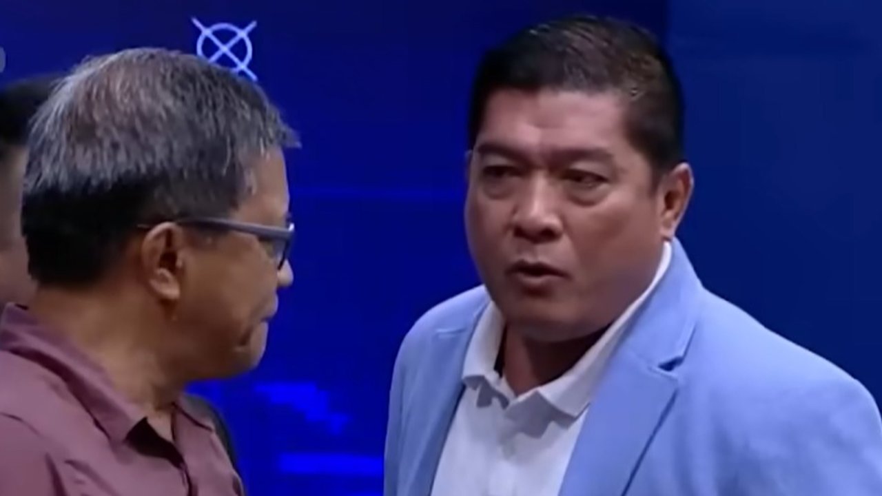 Silfester Matutina Debat Panas dengan Rocky Gerung