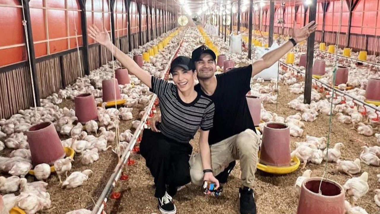 Potret Peternakan Ayam Tengku Tezi di Kampung, Tyas Mirasih Beri Dukungan Penuh 'Gue Tahu Ini Passion Dia'