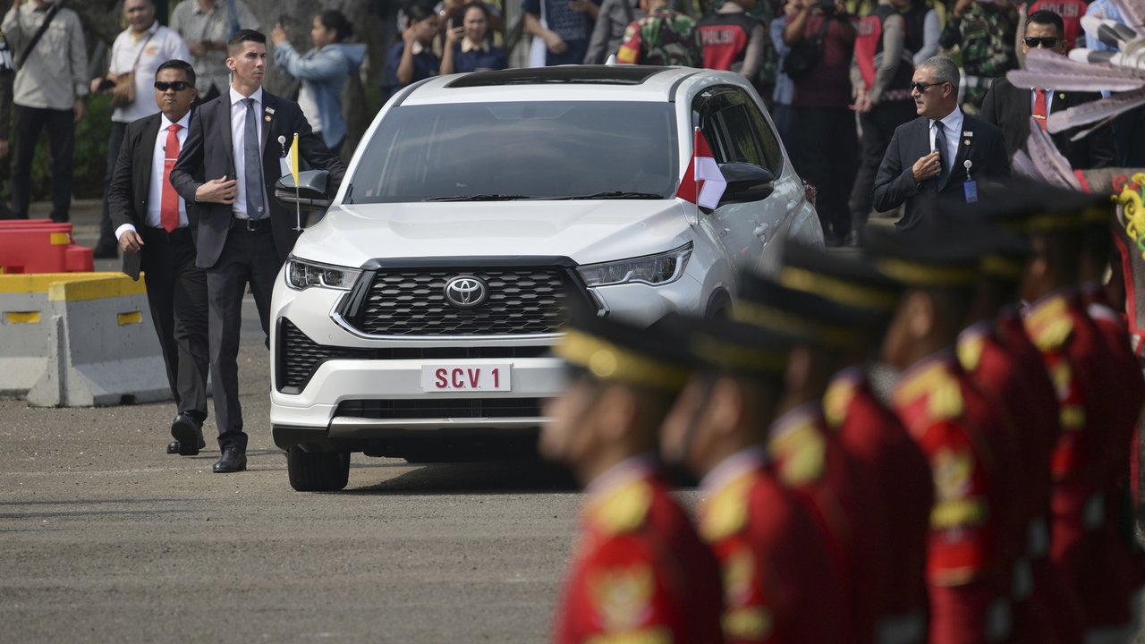 Paus Fransiskus bertemu Jokowi di Istana Merdeka