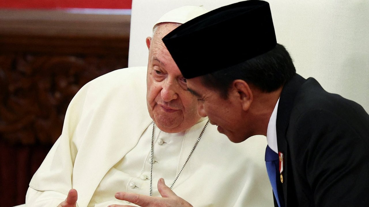Paus Fransiskus bertemu Jokowi di Istana Merdeka