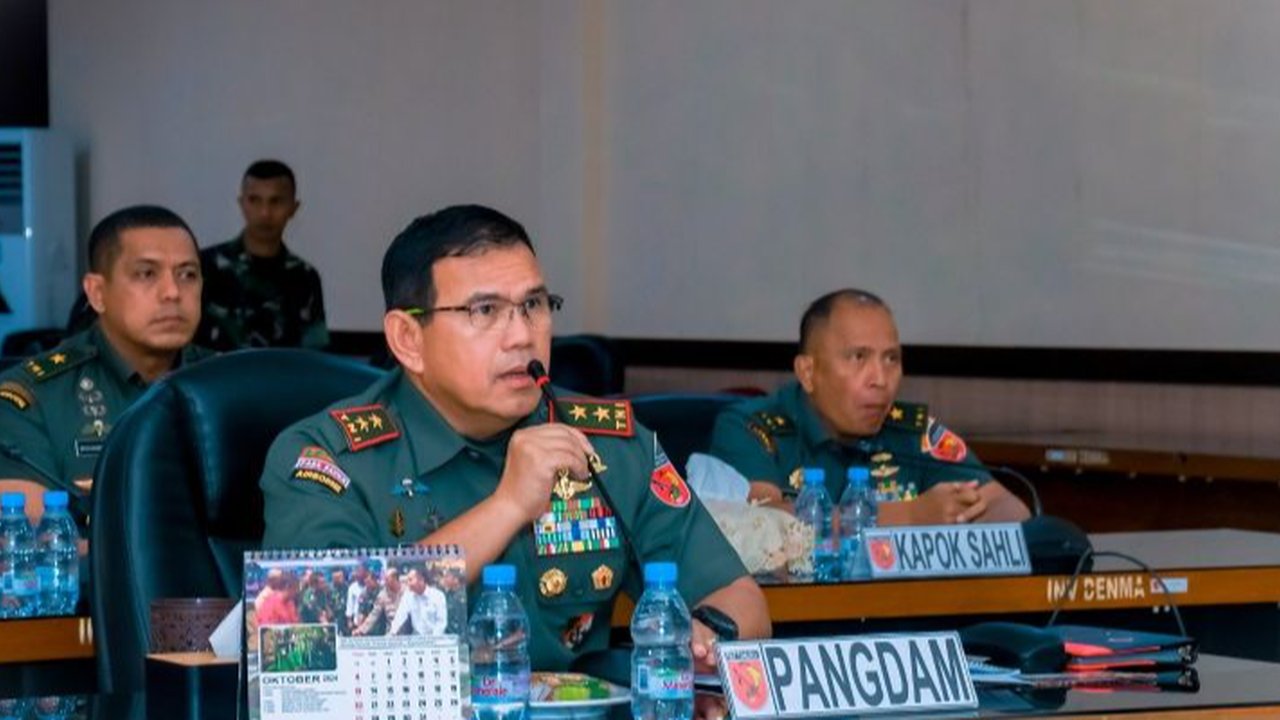 Panglima daerah militer (Pangdam) XV Pattimura Mayjend TNI Syafrial