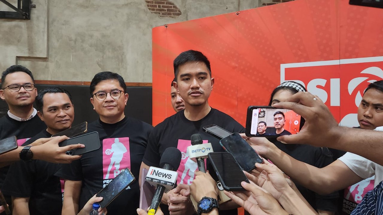 Ketua Umum Partai Solidaritas Indonesia (PSI), Kaesang Pangarep biacara soal calon wakil gubernur untuk dampingi Ridwan Kamil di Pilkada Jakarta. (Merdeka).