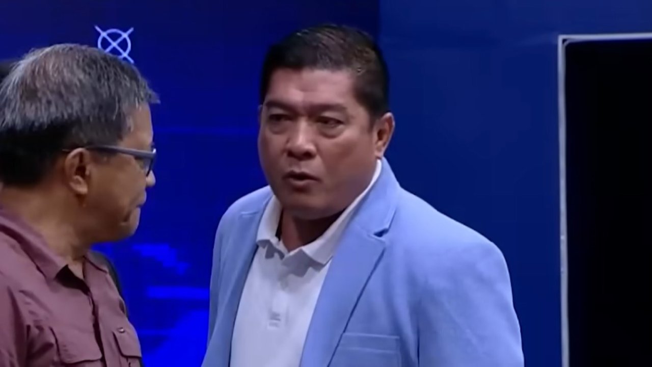 Silfester Matutina Debat Panas dengan Rocky Gerung