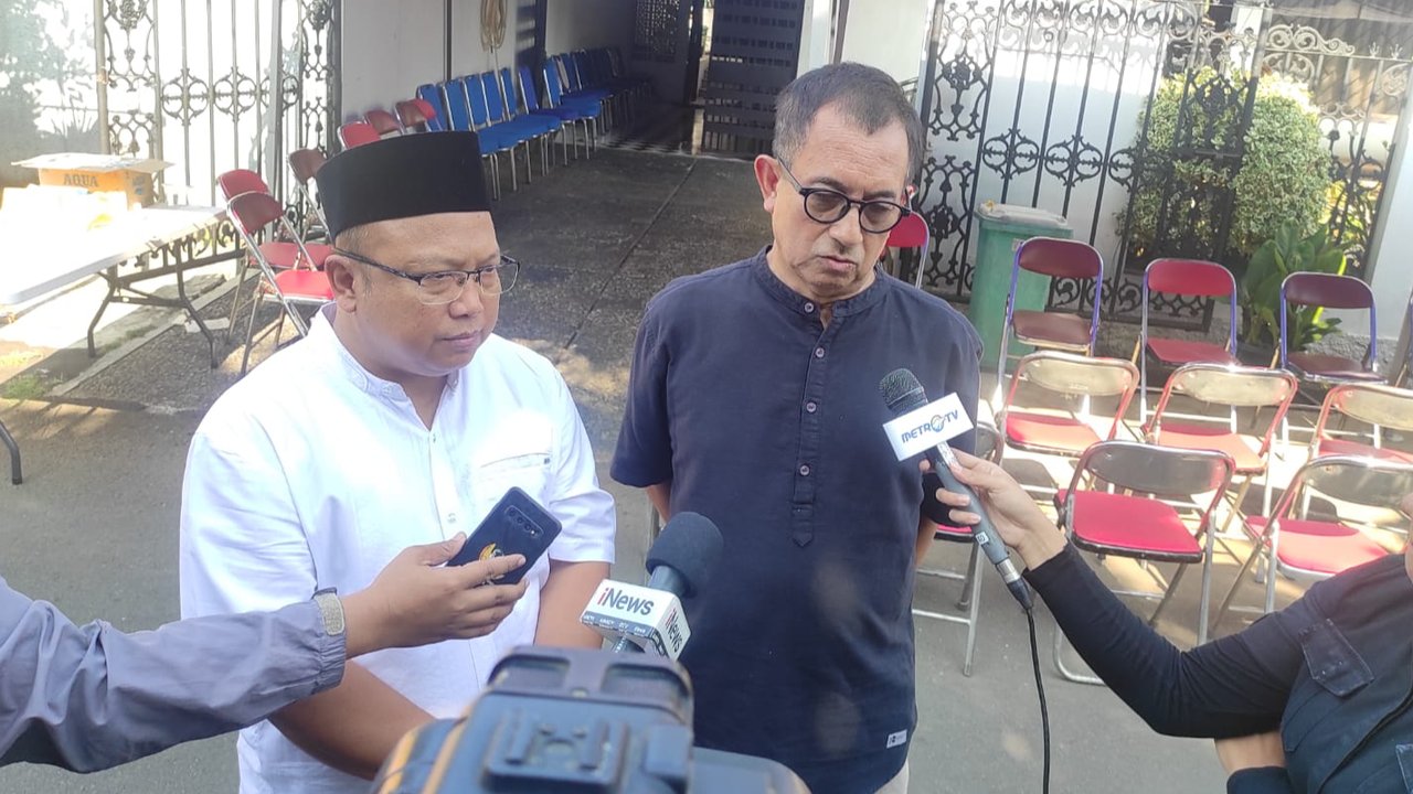 Faisal Basri memberikan materi bahaya rokok. (Yopi Makdori/Liputan6.com)