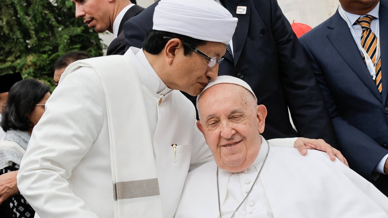 Paus Fransiskus di Masjid Istiqlal