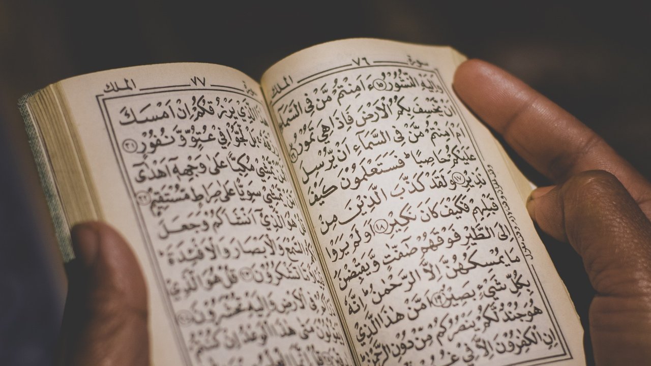 Doa Bulan Safar Tolak Bala Lengkap Arab Latin dan Artinya