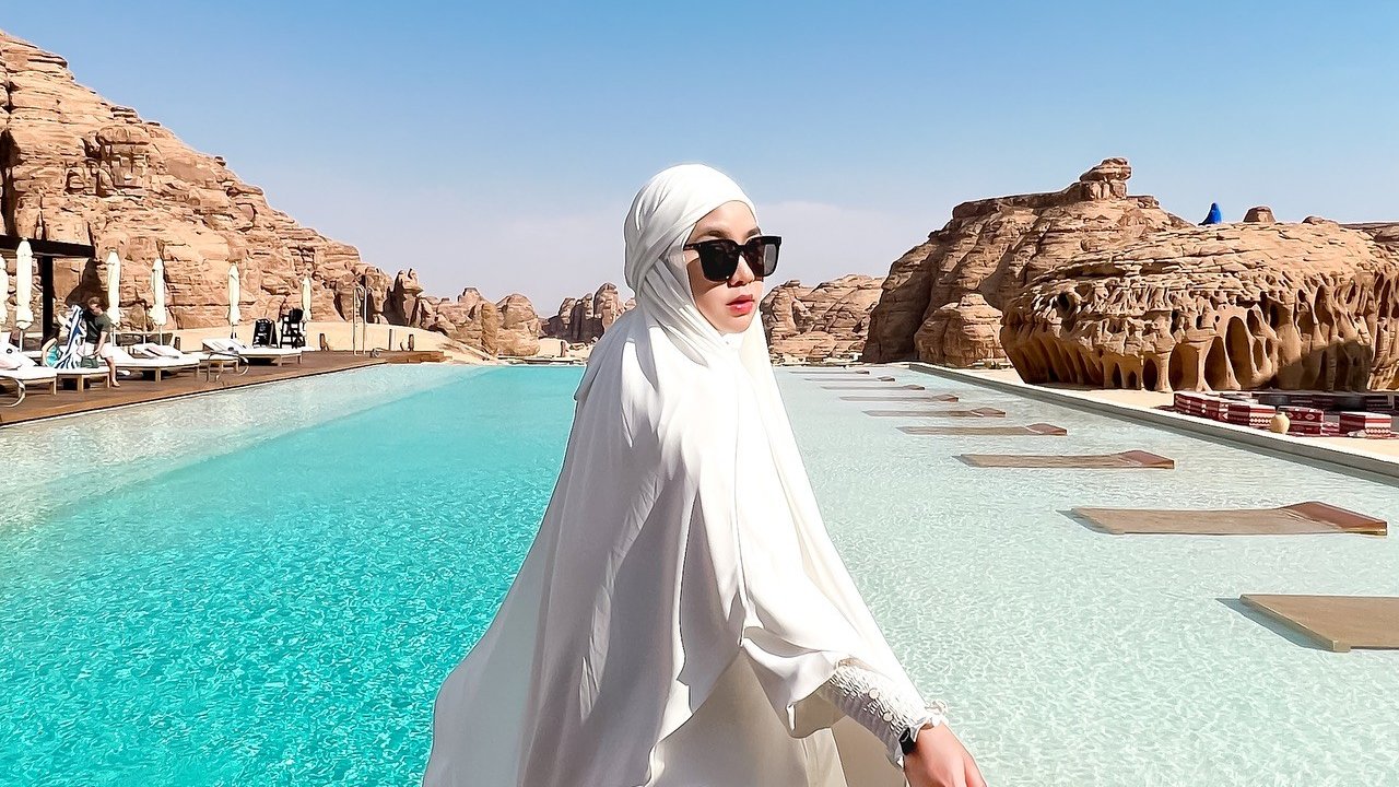 Potret Anisa Rahma saat Berkunjung ke Al Ula