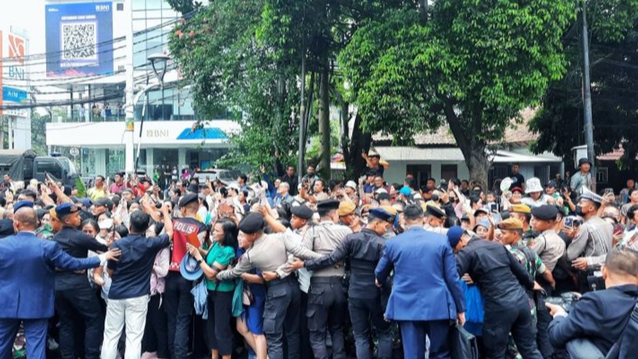 Momen Haru Bayi Sembilan Bulan Dapat Doa Langsung dari Paus Fransiskus