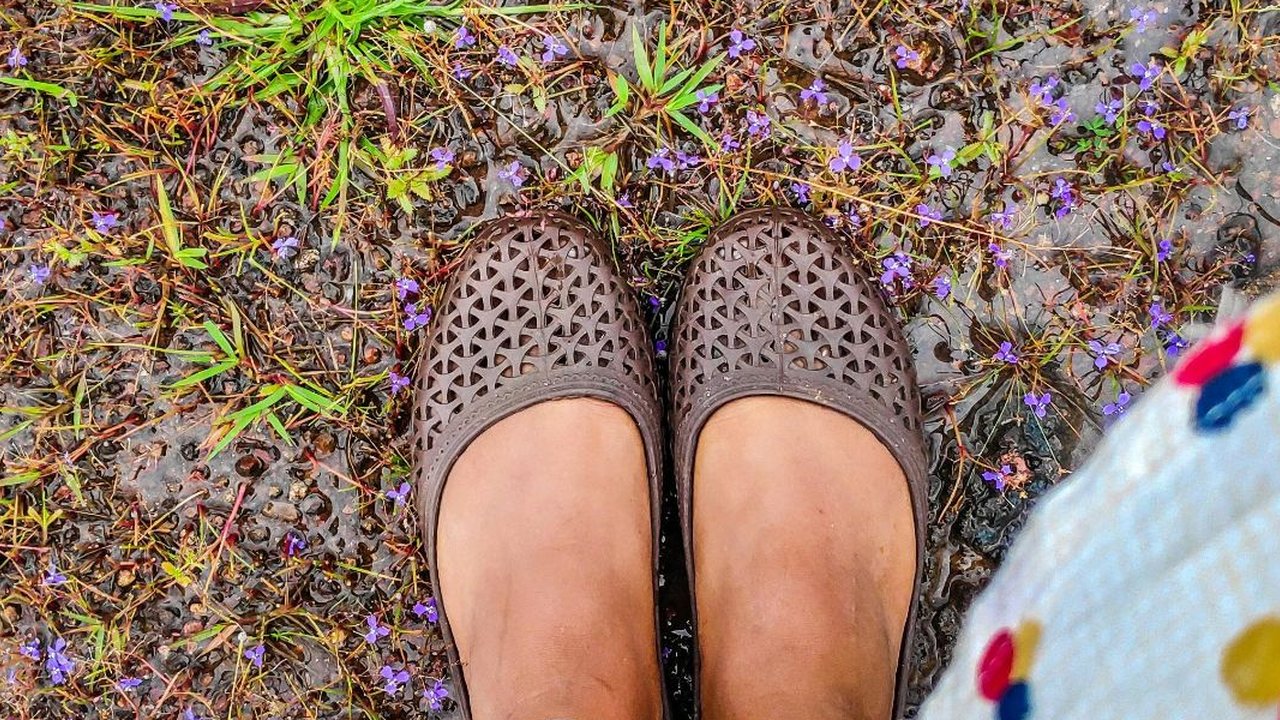 Begini Cara Pilih Flat Shoes Berdasarkan Pola Jari Kaki