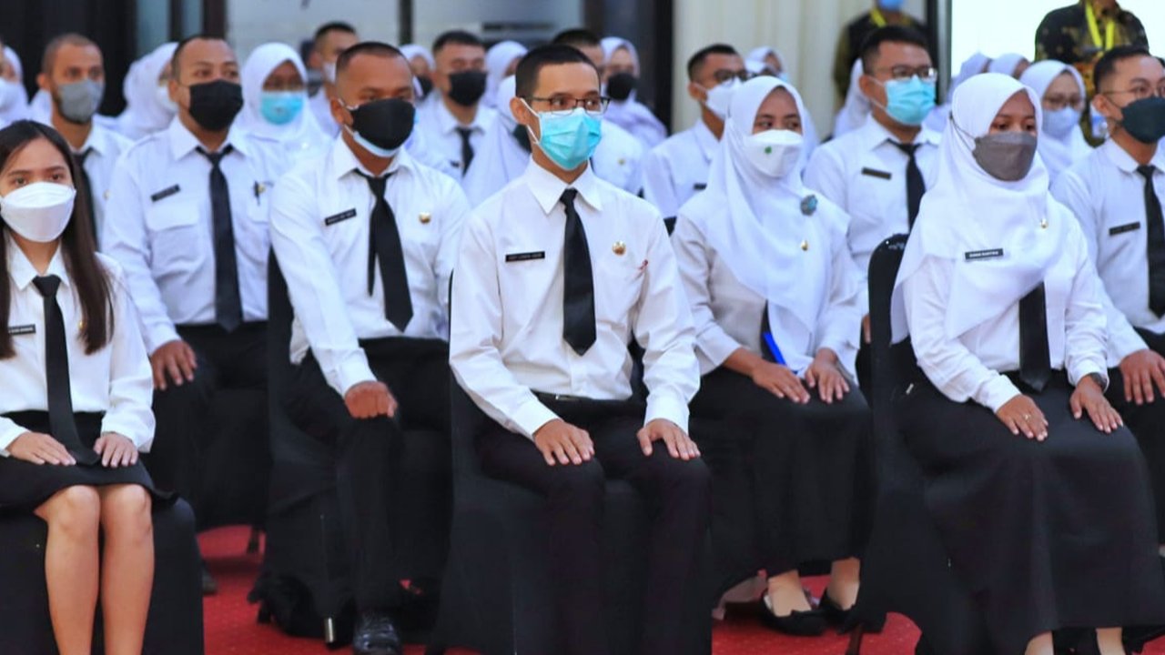 Peserta Tes SKD CPNS 2021 Kementerian Koordinator Bidang Kemaritiman dan Investasi di Secaba Rindam III Siliwangi, Bandung, Jawa Barat pada Kamis, 30 September 2021.