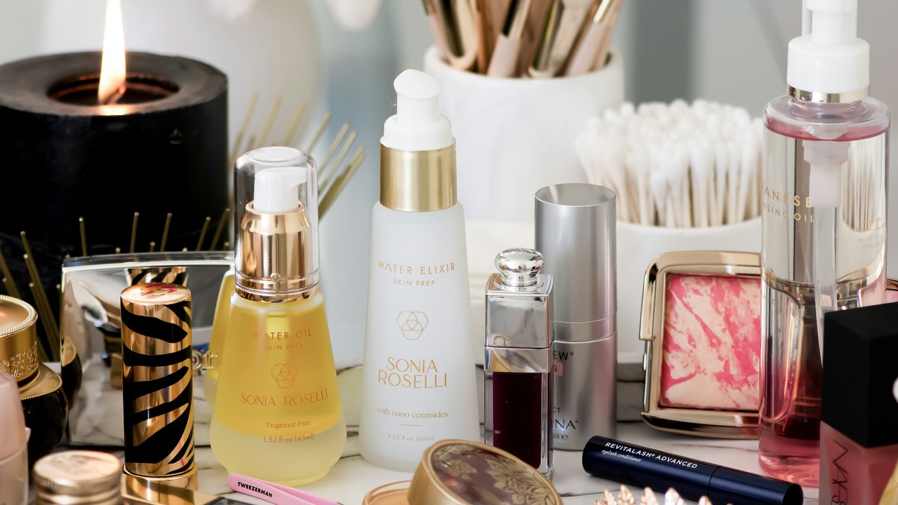 10 Jenis Perawatan Wajah Anti Penuaan, Jaga Tampilan Awet Muda