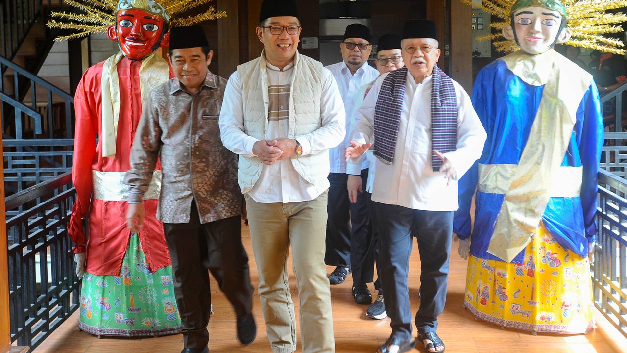 Bakal calon Gubernur DKI Jakarta Ridwan Kamil saat tiba di Gedung Fanta Headquarters Prabowo-Gibran, Menteng, Jakarta, Senin (2/9/2024). Dalam kunjungannya Mantan Gubernur Jawa Barat tersebut memaparkan gagasan dan program kerja kepada Tim Kampanye Nasional Pemilih Muda (TKN-Fanta) untuk maju dalam pemilihan Gubernur DKI Jakarta.