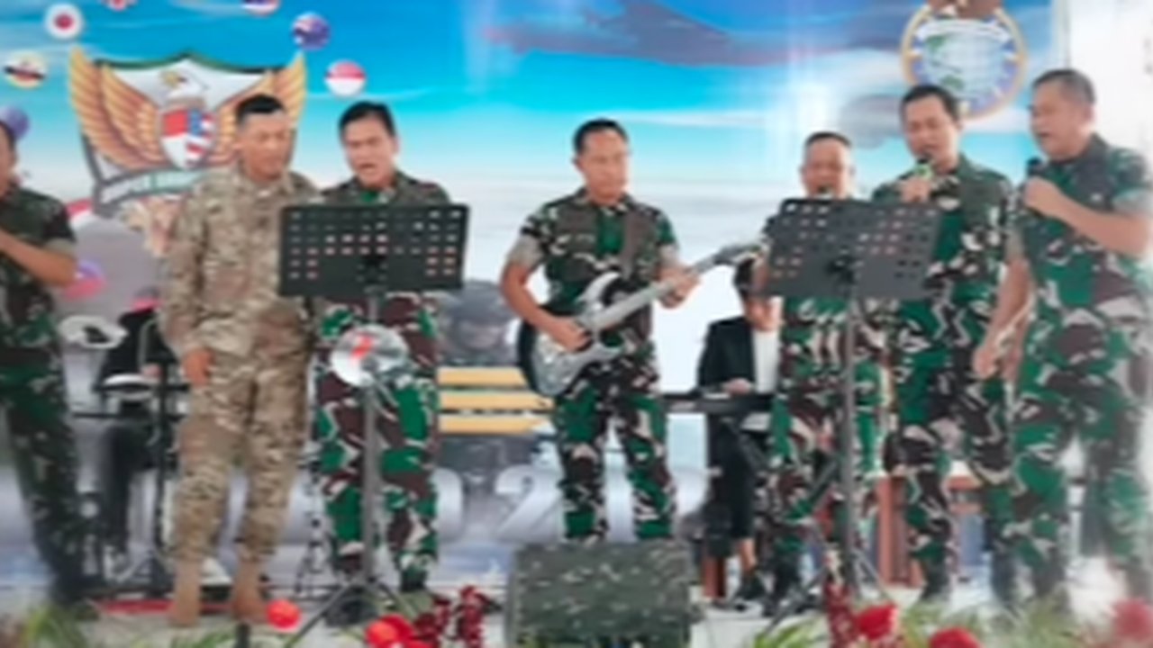 Momen Panglima TNI dan KEpala Staf Tampil Bareng