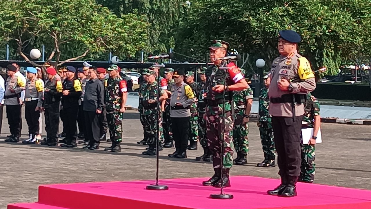 Polisi dan TNI Apel Pengamanan Kedatangan Paus Fransiskus