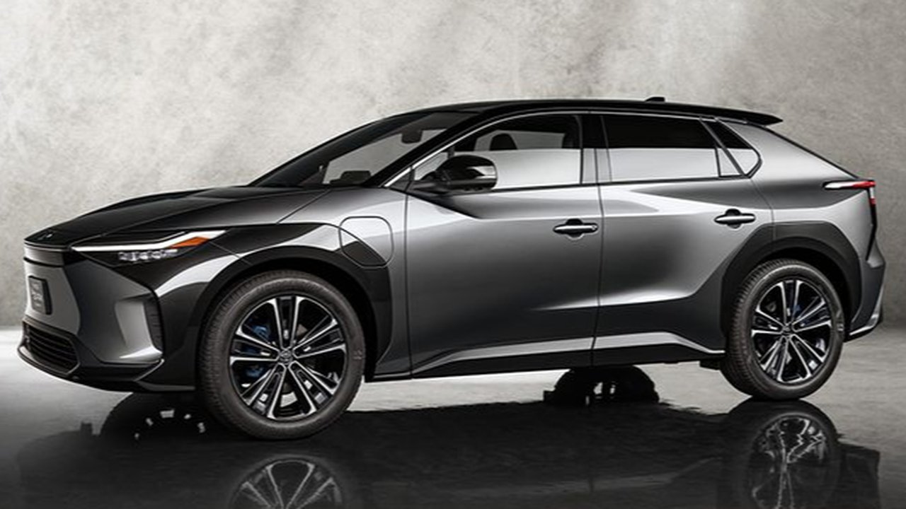 Kapasitas baterai mobil listrik memengaruhi jarak tempuh dan daya tahan, penting sebelum membeli.