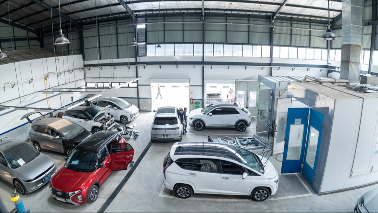 Hyundai Harapan Indah Bekasi juga punya layanan perbaikan bodi kendaraan listrik