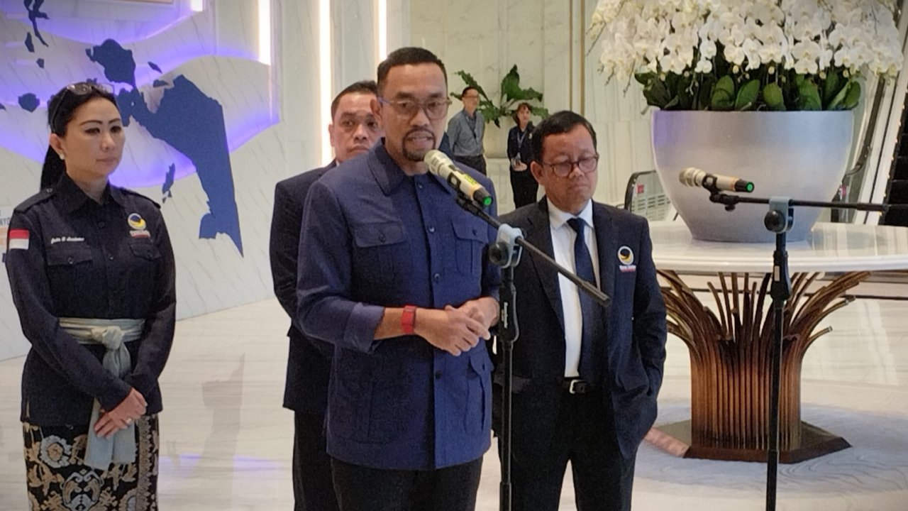 Bendahara Umum (Bendum) DPP Partai NasDem, Ahmad Sahroni membantah adanya aliran dana yang berasal dari hasil korupsi mantan Menteri Pertanian (Mentan) Syahrul Yasin Limpo (SYL) ke partainya. (Foto: Winda Nelfira/Liputan6.com).
