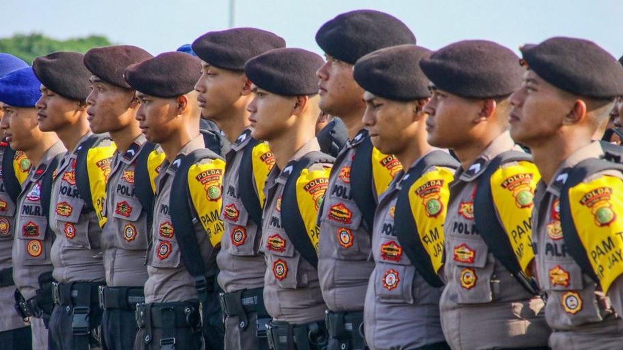 Sejumlah politikus menuding Polri menjadi partai coklat dalam ajang Pilkada 2024. Walau telah dibantah, tuduhan itu kembali picu perdebatan tentang perubahan di kepolisian, lembaga yang disebut 'tak mampu mengawasi dirinya sendiri'.