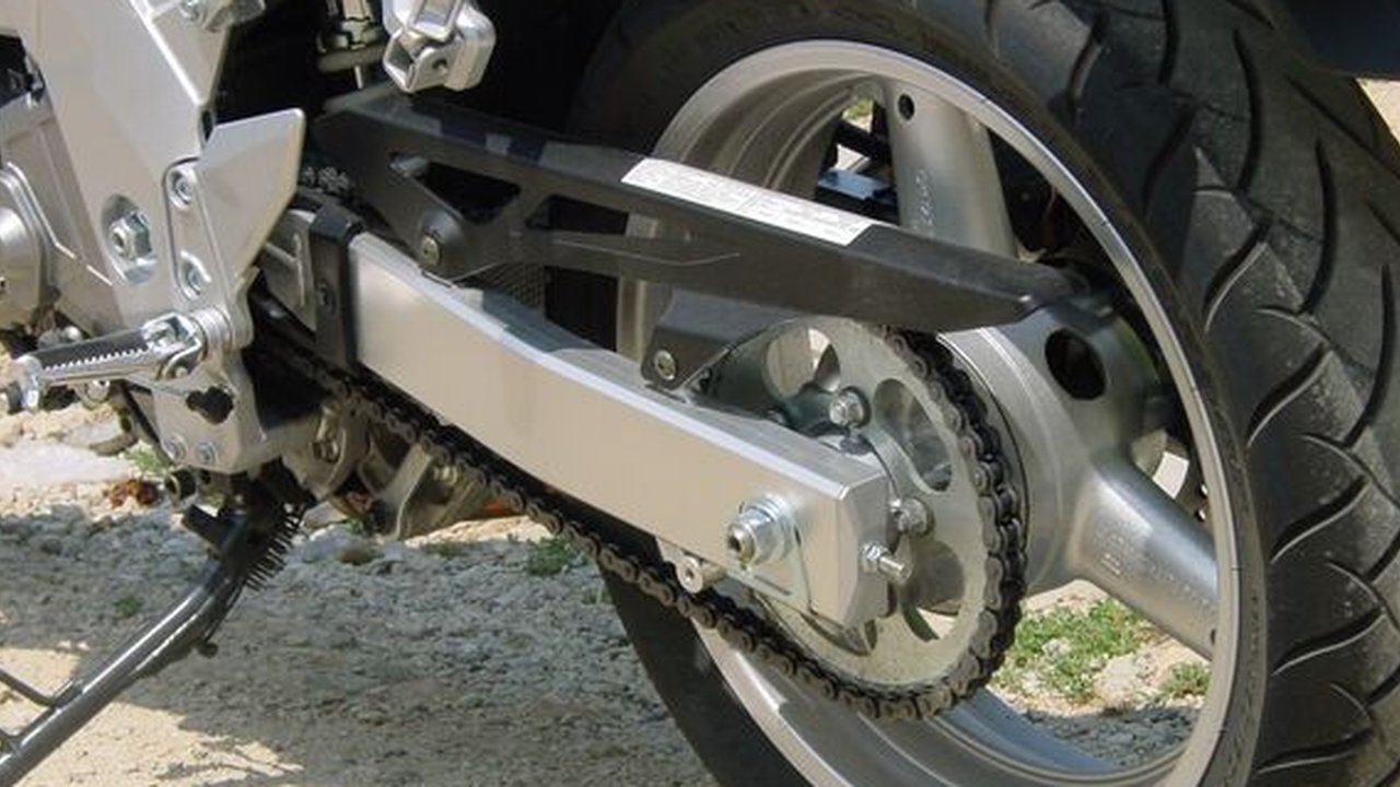 Jangan Sampai Salah, Ini Tips Memilih Spesifikasi Ban Sepeda Motor