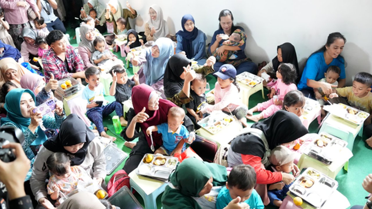 Ibu hamil, ibu menyusui, dan balita menjadi sasaran program MBG.