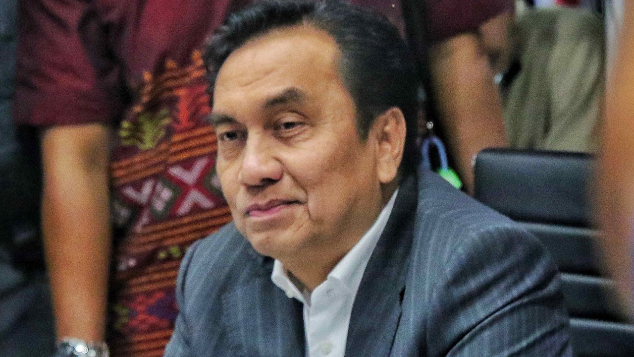 Anggota Komisi I Effendi Simbolon memberikan keterangan usai menjalani sidang putusan dugaan pelanggaran etik terkait ucapannya