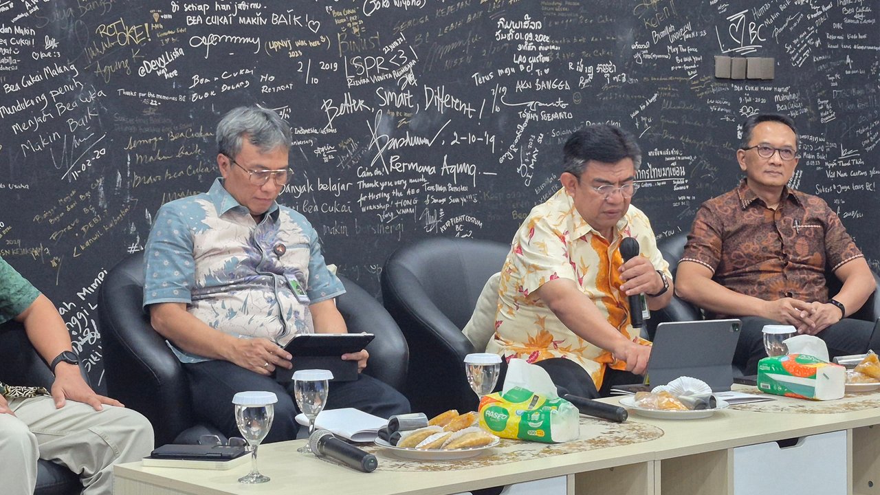 Konferensi Pers Bea Cukai