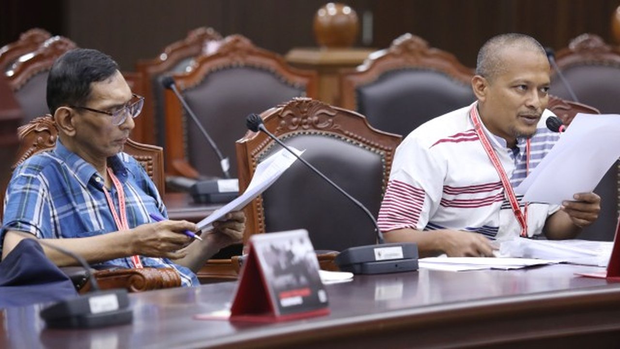 pemohon kolom tidak beragama di KTP dalam sidang MK