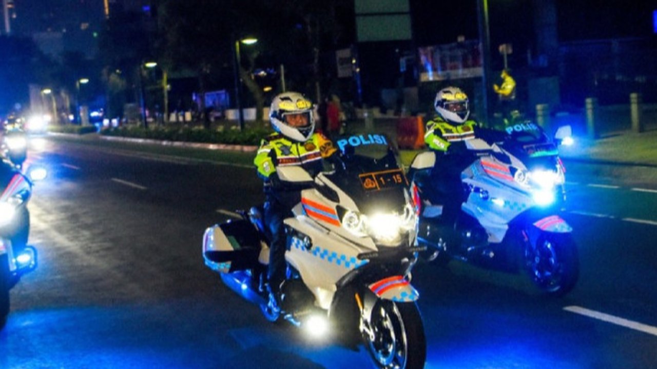 Motor gede BMW K1600 Bagger ini jadi andalan Patwal dalam menjalankan tugas (Korlantas Polri)