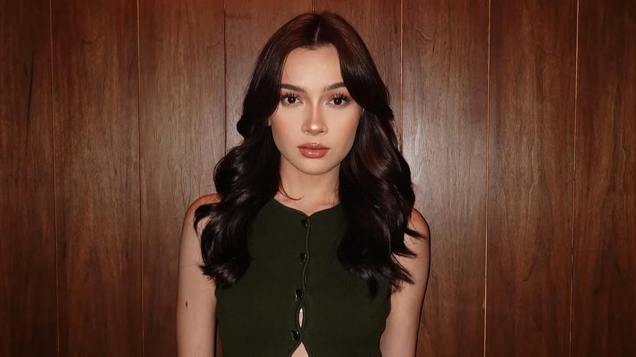 Profil Dosma Hazenbosch, Cek Perjalanan Karier dari Sinetron hingga Film Layar Lebar