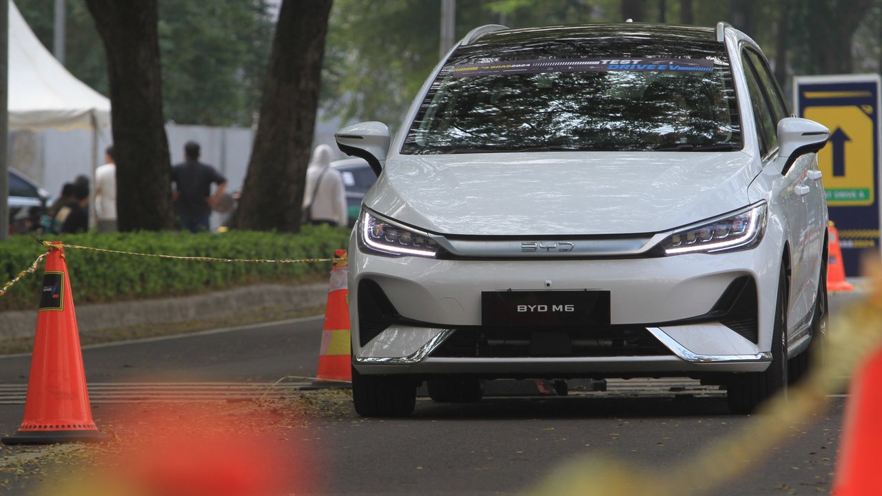 Daftar Lengkap 15 Mobil Listrik Paling Laris di Indonesia Sepanjang 2024
