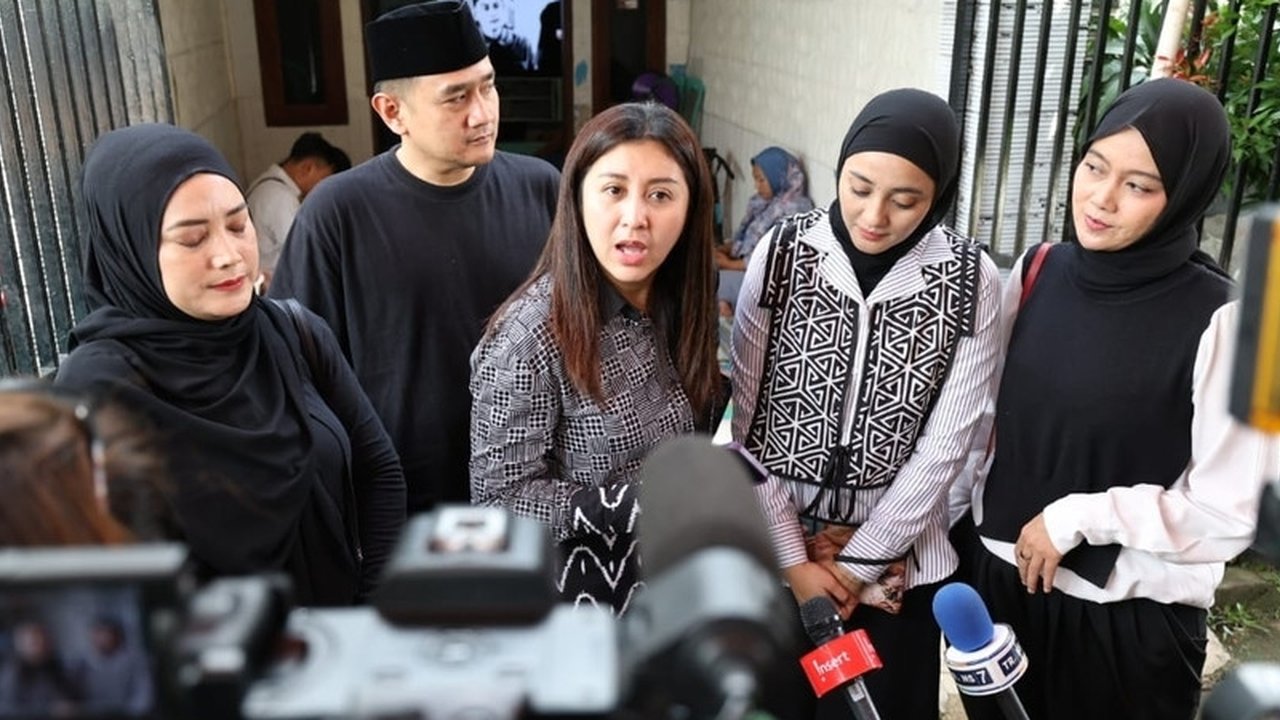 Zizka menambahkan bahwa Sandy memiliki energi positif yang selalu dibawanya dalam setiap pertemuan. Kehadirannya membuat orang di sekitarnya merasa nyaman dan terhibur.