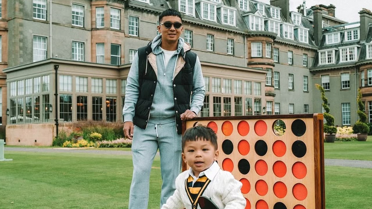 Momen Indra Priawan Suami Nikita Willy Momong Issa, Main Sederhana Pakai Bola dan Keranjang bak Roller Coaster