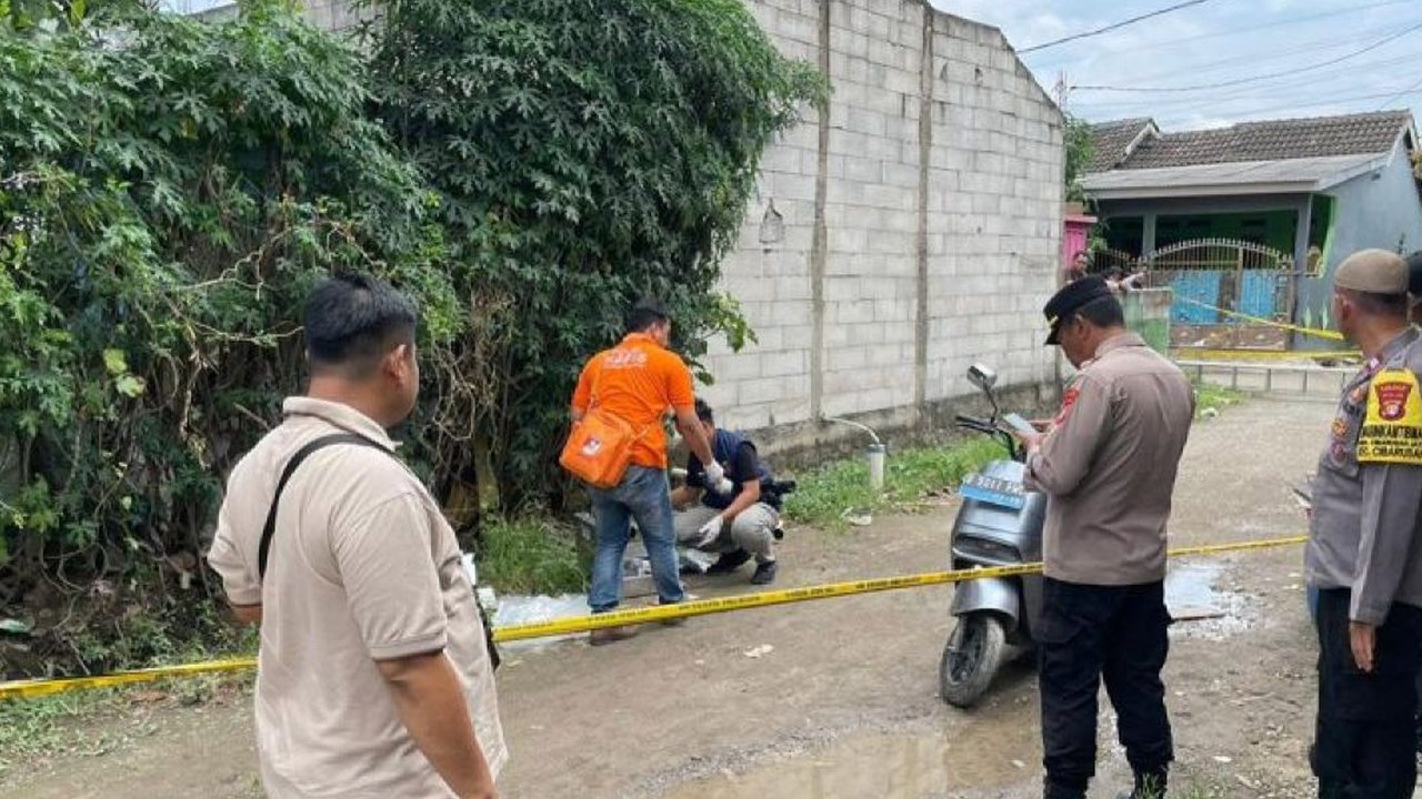 Sejumlah berita kriminal di kanal Metro ANTARA pada Selasa (14/1) antara lain sosok terduga pembunuh aktor Sandy Permana, empat pelaku yang terlibat dalam ...