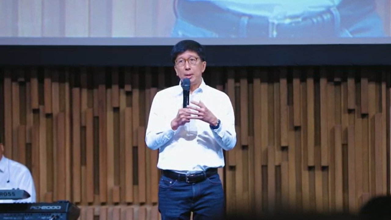 Managing Director EMTEK Sutanto Hartono