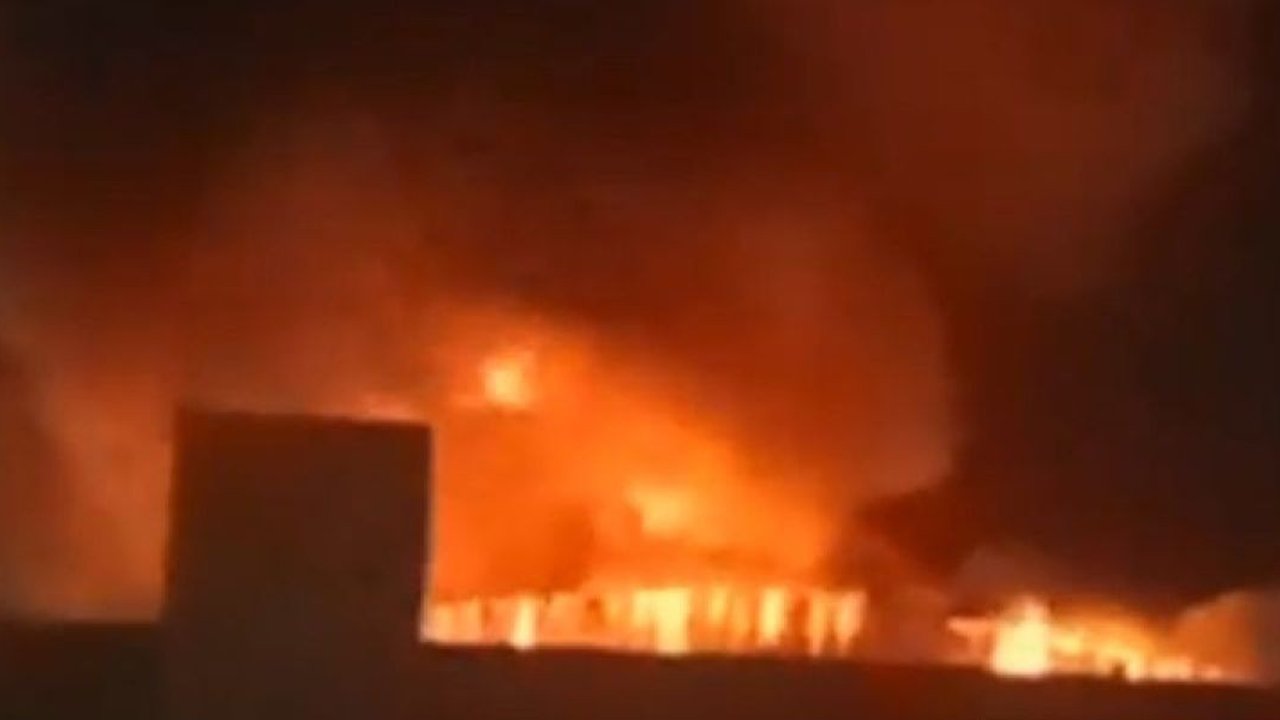 Kebakaran di Glodok Plaza