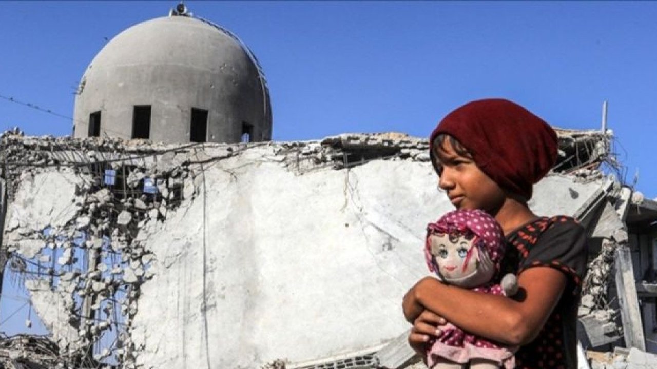 President Joe Biden's administration plans a significant arms deal for Israel as fighting continues in Gaza. The announcement comes as fresh talk started in Doha, and the US urged Hamas to agree to a ceasefire.