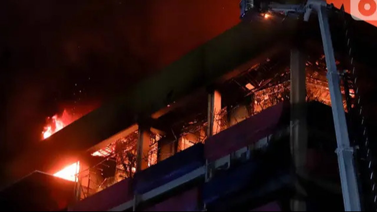 Kebakaran Glodok Plaza. (Foto: Istimewa)