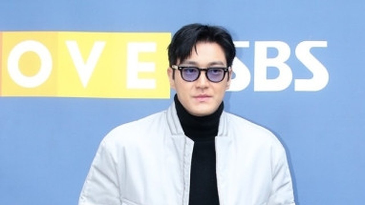 Potret Terbaru Choi Siwon Senyumnya Mirip Rafathar