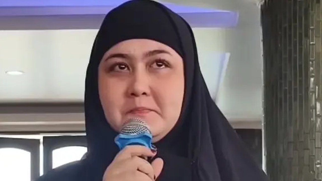 Potret Talitha Curtis Berhijab Lagi (Sumber: Instagram/talithacurtis_)