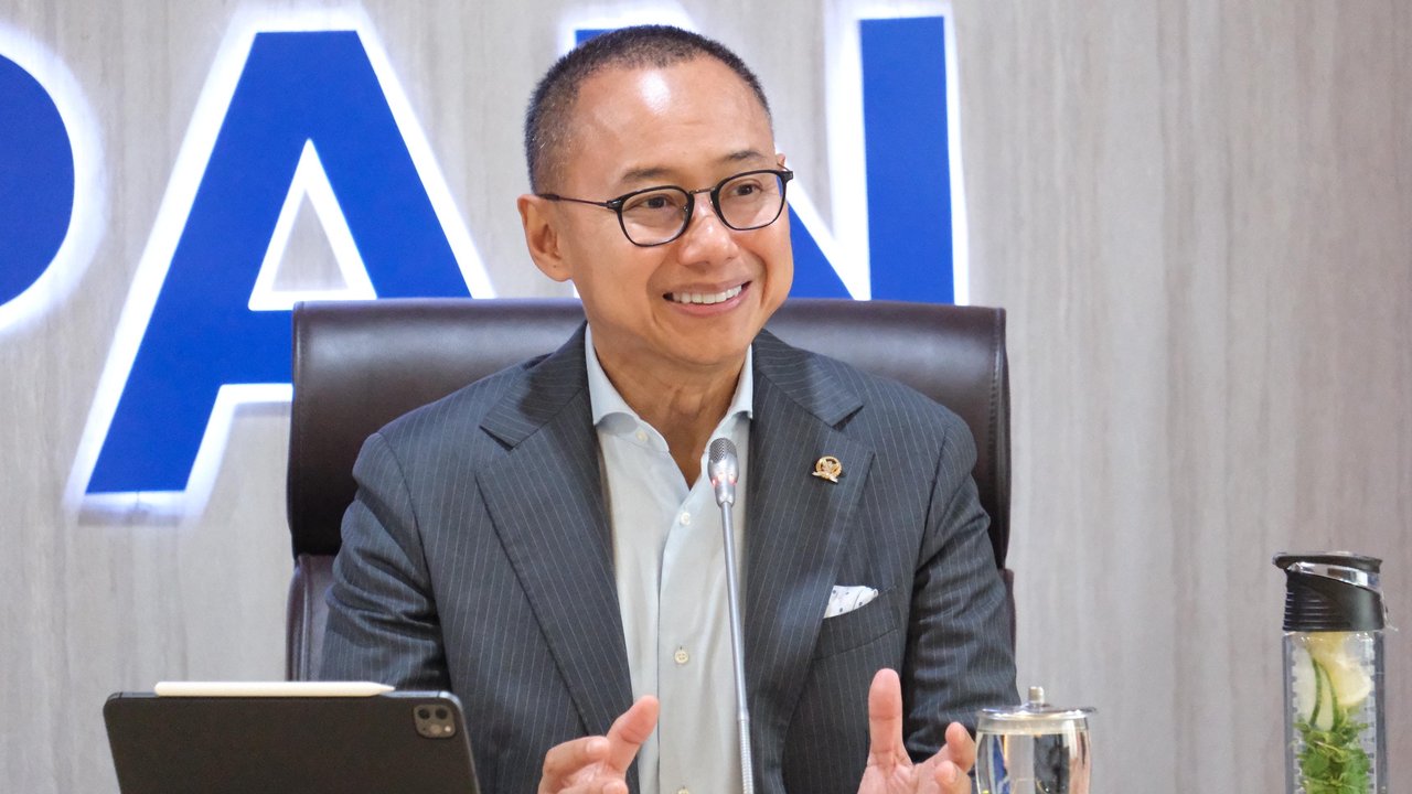 <p>Sekjen PAN Eddy Soeparno menyampaikan pihaknya menyetujui wacana unsur pimpinan DPR RI diisi dari perwakilan seluruh fraksi di Senayan. (Liputan6.com/Delvira Hutabarat)</p>