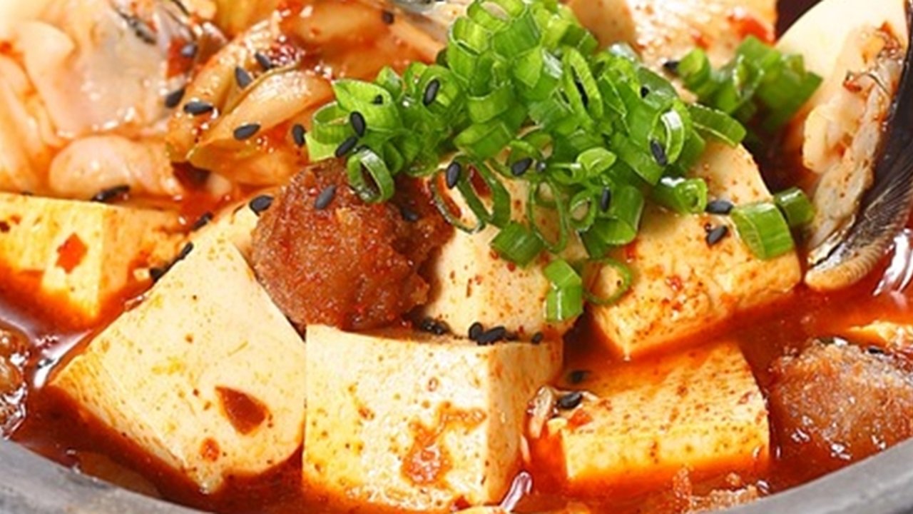 6 Resep Olahan Sup Tahu Korea yang Praktis untuk Comfort Food Kala Hujan