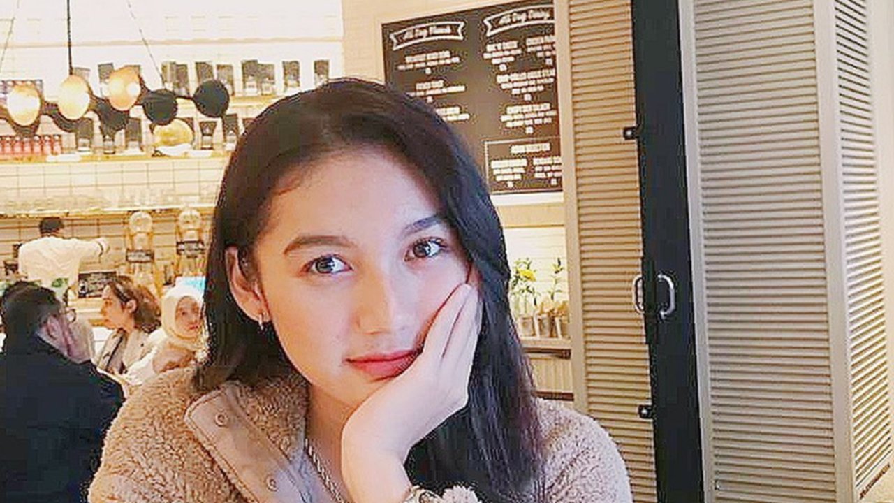 6 Potret Cantik Fiolina Teja Yanti, Sedang Naik Daun Perankan Risa di Sinetron IKRAR Cinta  (instagram/fiolinatejaay).
