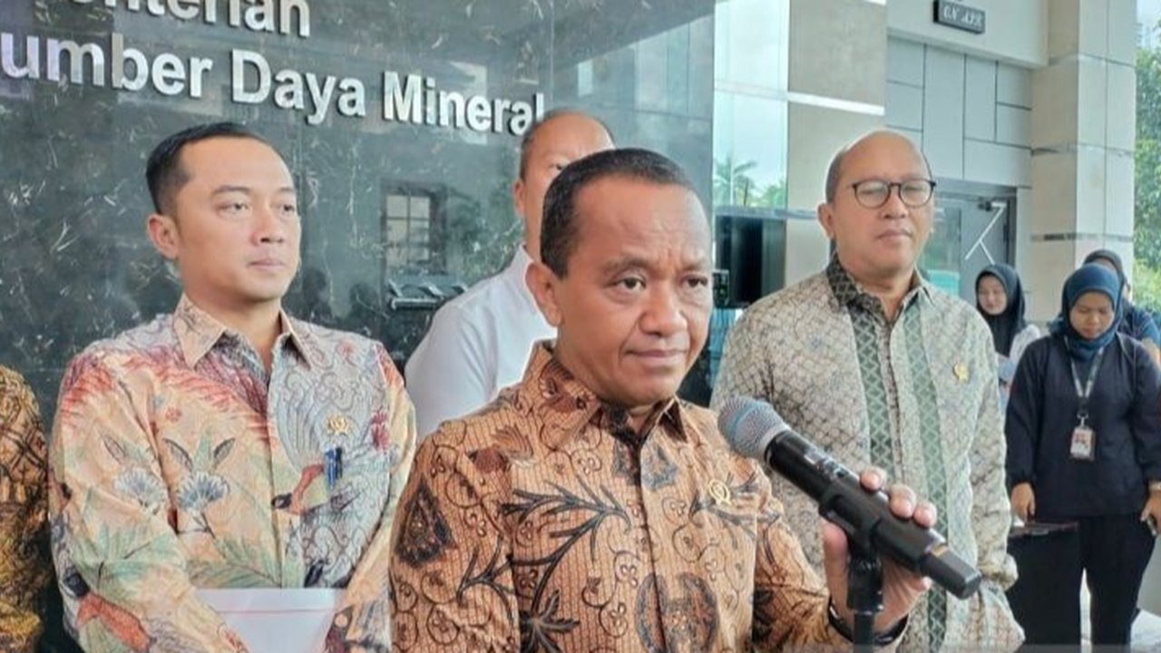 Satgas Percepatan Hilirisasi dan Ketahanan Energi Nasional, diketuai Bahlil Lahadalia, berfokus pada hilirisasi sebagai penggerak utama pertumbuhan ekonomi dan penciptaan lapangan kerja di Indonesia.