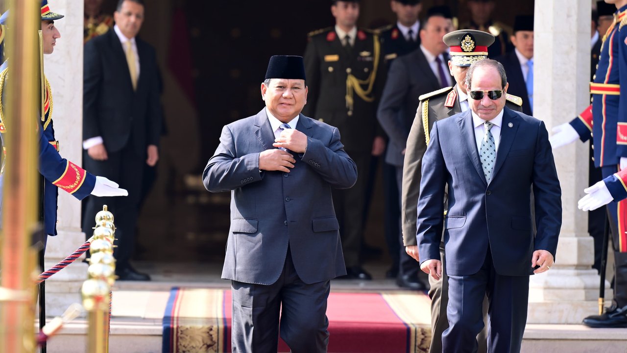 <p>Presiden Prabowo Subianto menemui Presiden Republik Arab Mesir, Abdel Fattah El-Sisi di Istana Kepresidenan Al Ittihadiya, Kairo, Mesir, Rabu (18/12/2024) (Istimewa)</p>