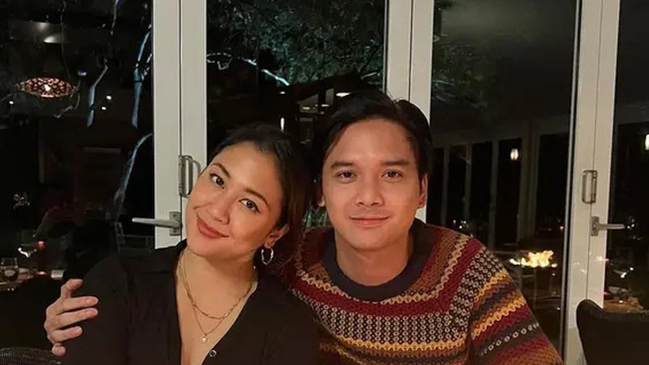 Potret Romantis Sherina Munaf dan Suami (Sumber Instagram/baskaramahendra)