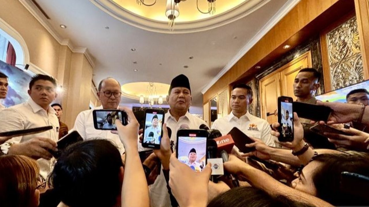 Presiden Prabowo menanggapi usulan penggunaan dana zakat untuk membiayai Program Makan Bergizi Gratis (MBG),  menyatakan terbuka untuk partisipasi semua pihak selama efisien dan tepat sasaran, meskipun pemerintah telah mengalokasikan Rp71 triliun untuk pr