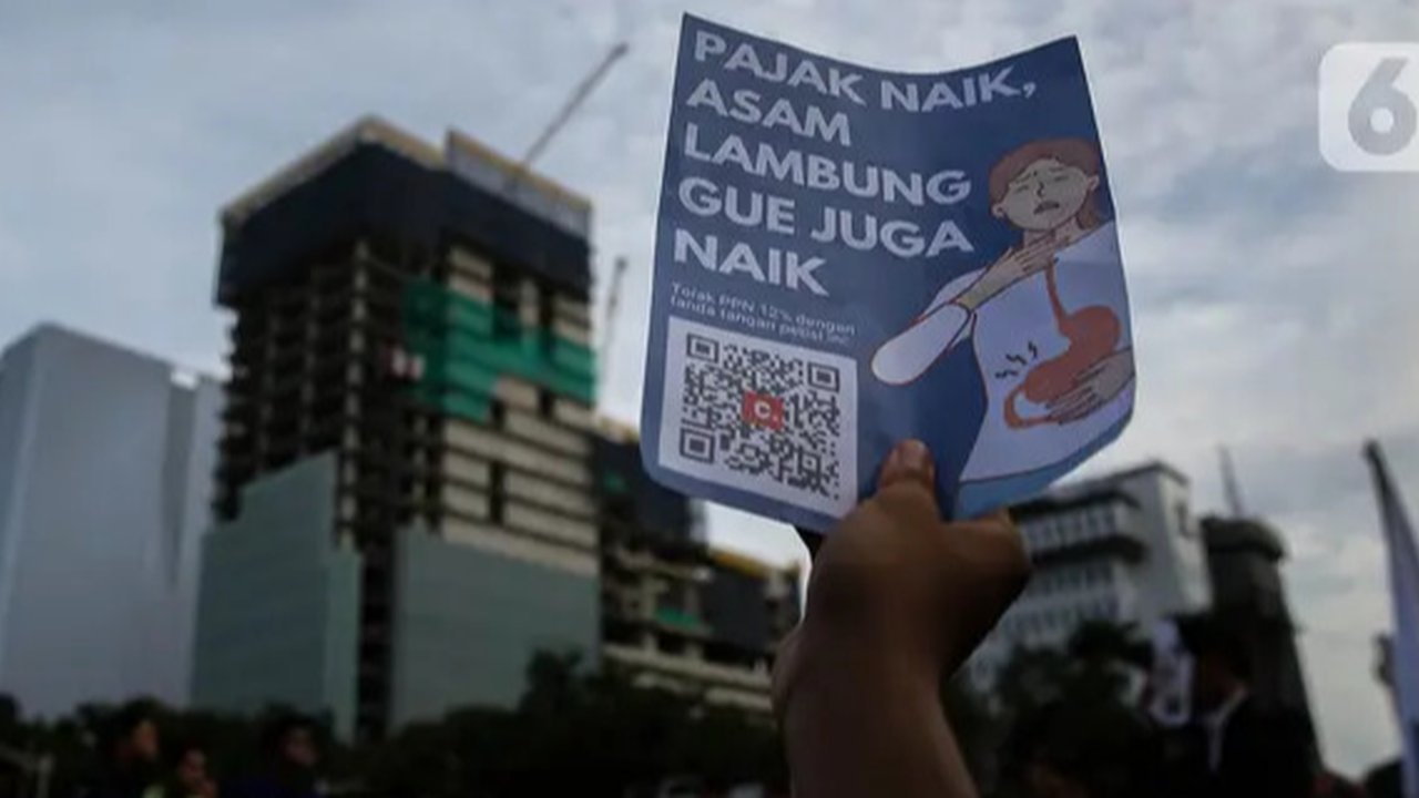 Mereka menilai seharusnya kebijakan yang diambil Presiden Prabowo Subianto di awal jabatannya untuk menyejahterakan rakyat dan bukan malah memberatkan warga. (Liputan6.com/Angga Yuniar)