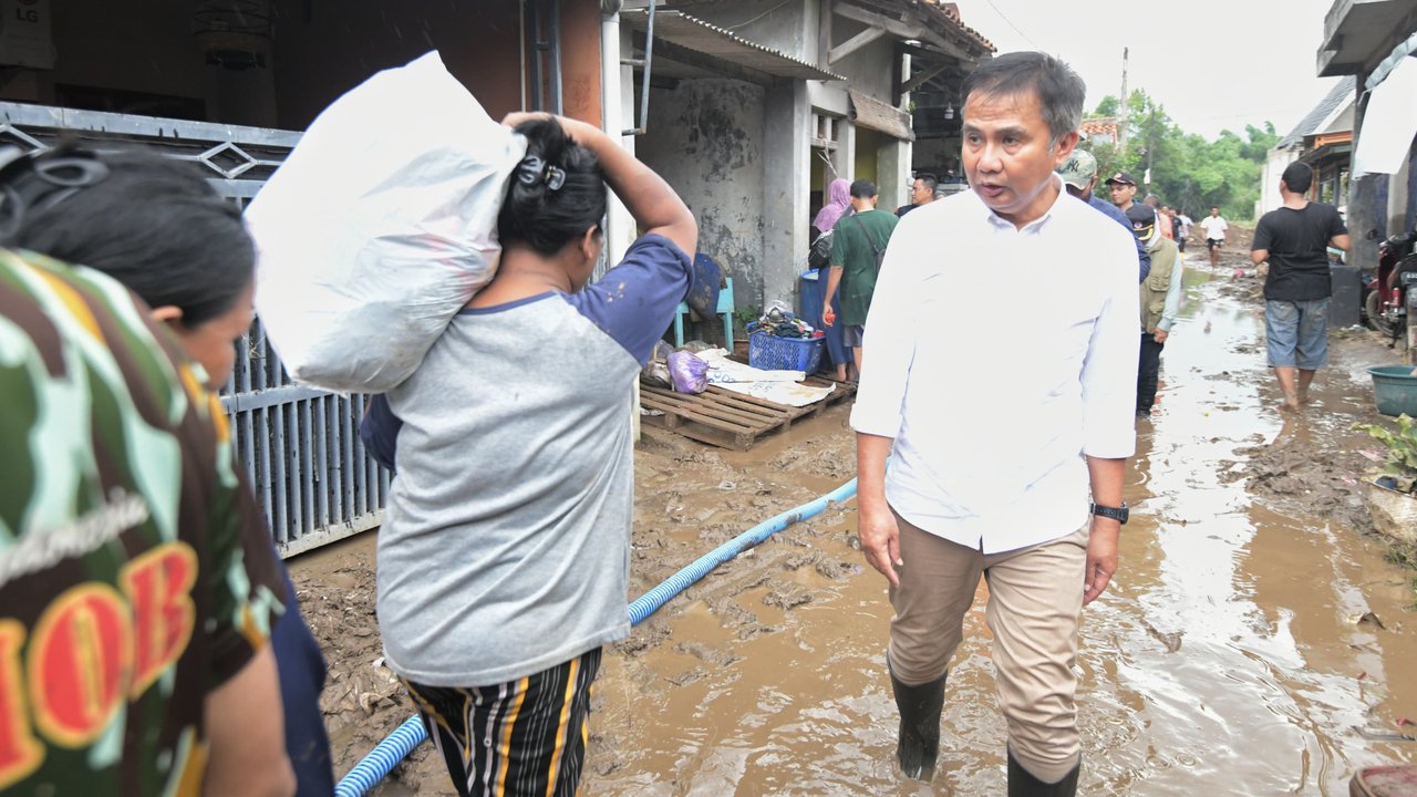 Desa dan Ratusan Rumah Warga Cirebon Terendam Banjir